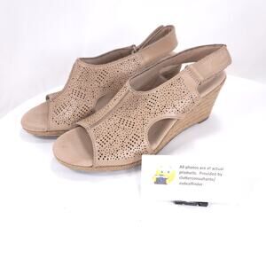 Collection by Clarks Open Toe Wedge Casual Sandal Womens Size 7.5 15190 Tan